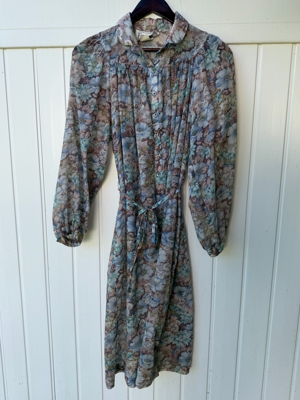 True Vintage 70s/80s Empress of Dallas Floral Dress